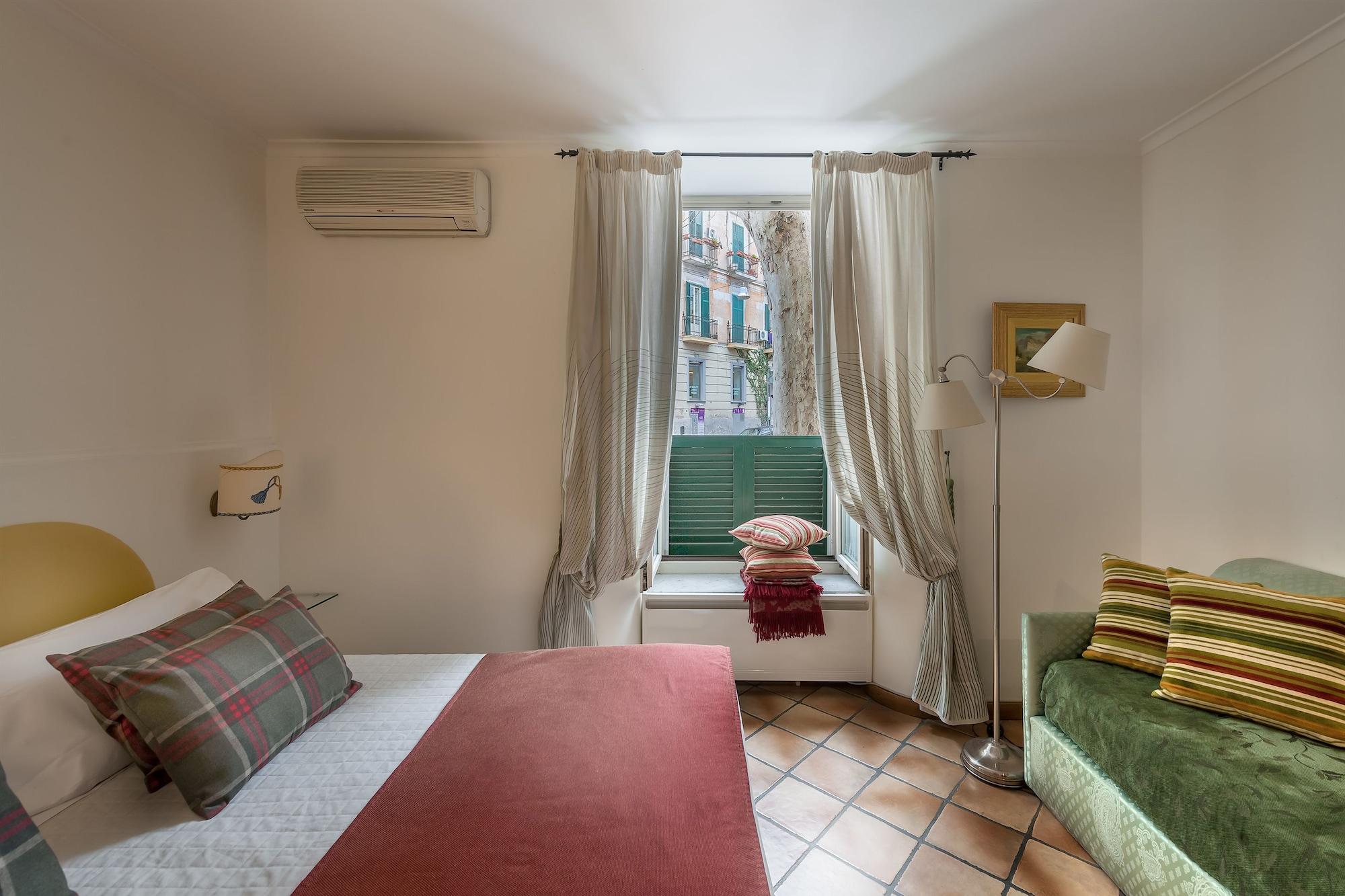 Bed and Breakfast Weekend A Napoli Exteriér fotografie